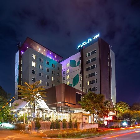 Hotel Ayola Lippo Cikarang Exterior foto
